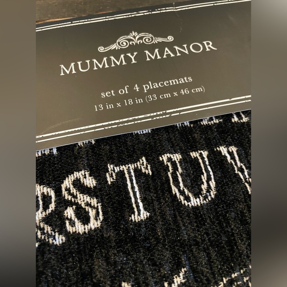 MUMMY MANOR NWT Halloween Set Of 4 Ouija Fabric Placemats Size 13” x 18” 🖤💀🖤 - Picture 3 of 3
